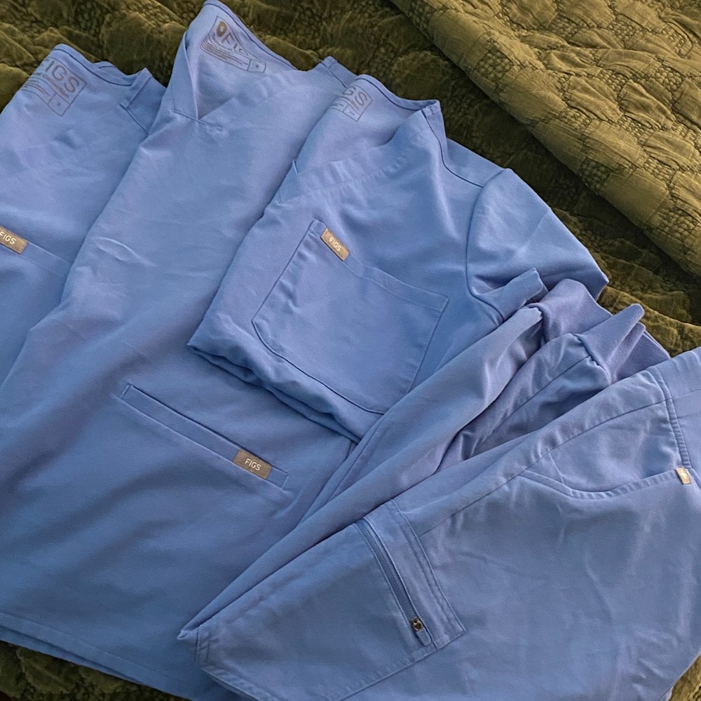 FIGS ceil blue scrub bundle